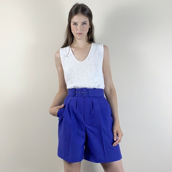 Vintage Pants - Vintage 90s high waisted pleated short with matchi